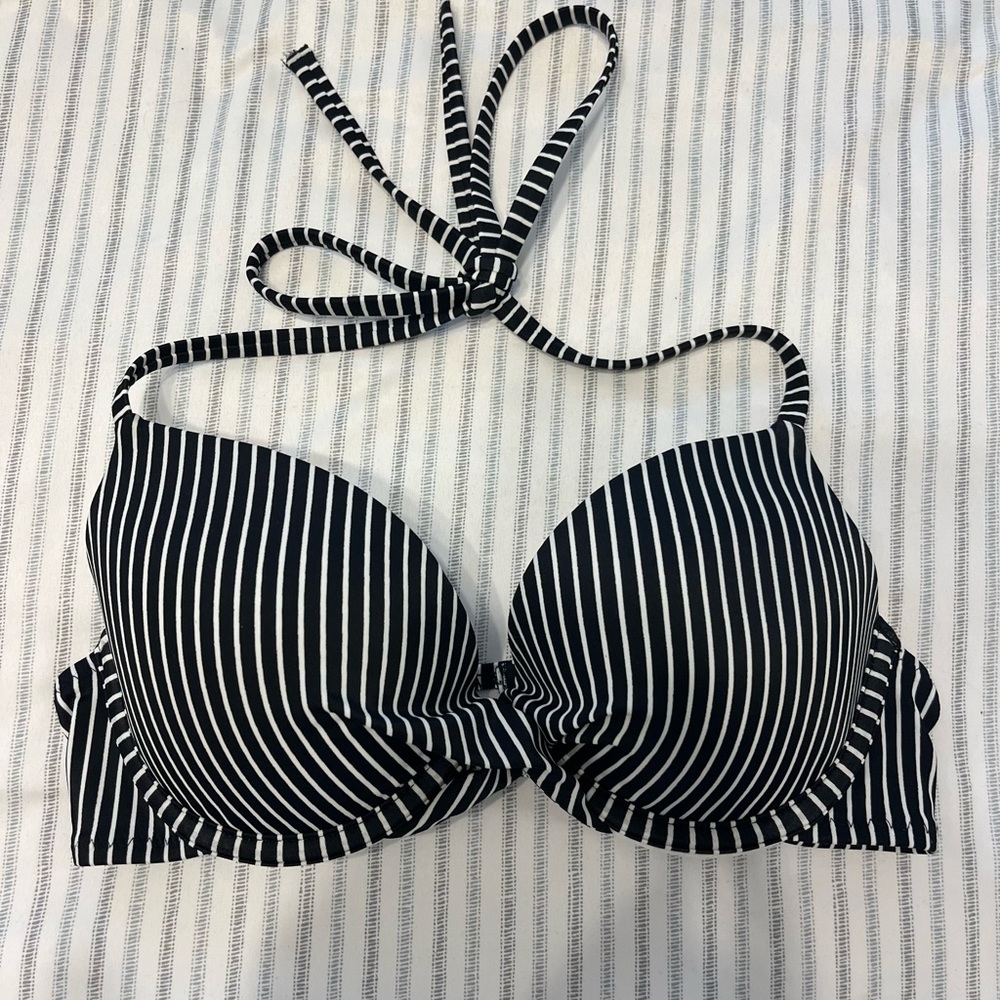 𝙏𝙖𝙧𝙜𝙚𝙩 𝘽𝙖𝙩𝙝𝙞𝙣𝙜 𝙎𝙪𝙞𝙩 𝙏𝙤𝙥